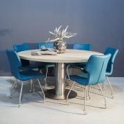 Ronde eikenhouten tafel met RVS | Concept Table